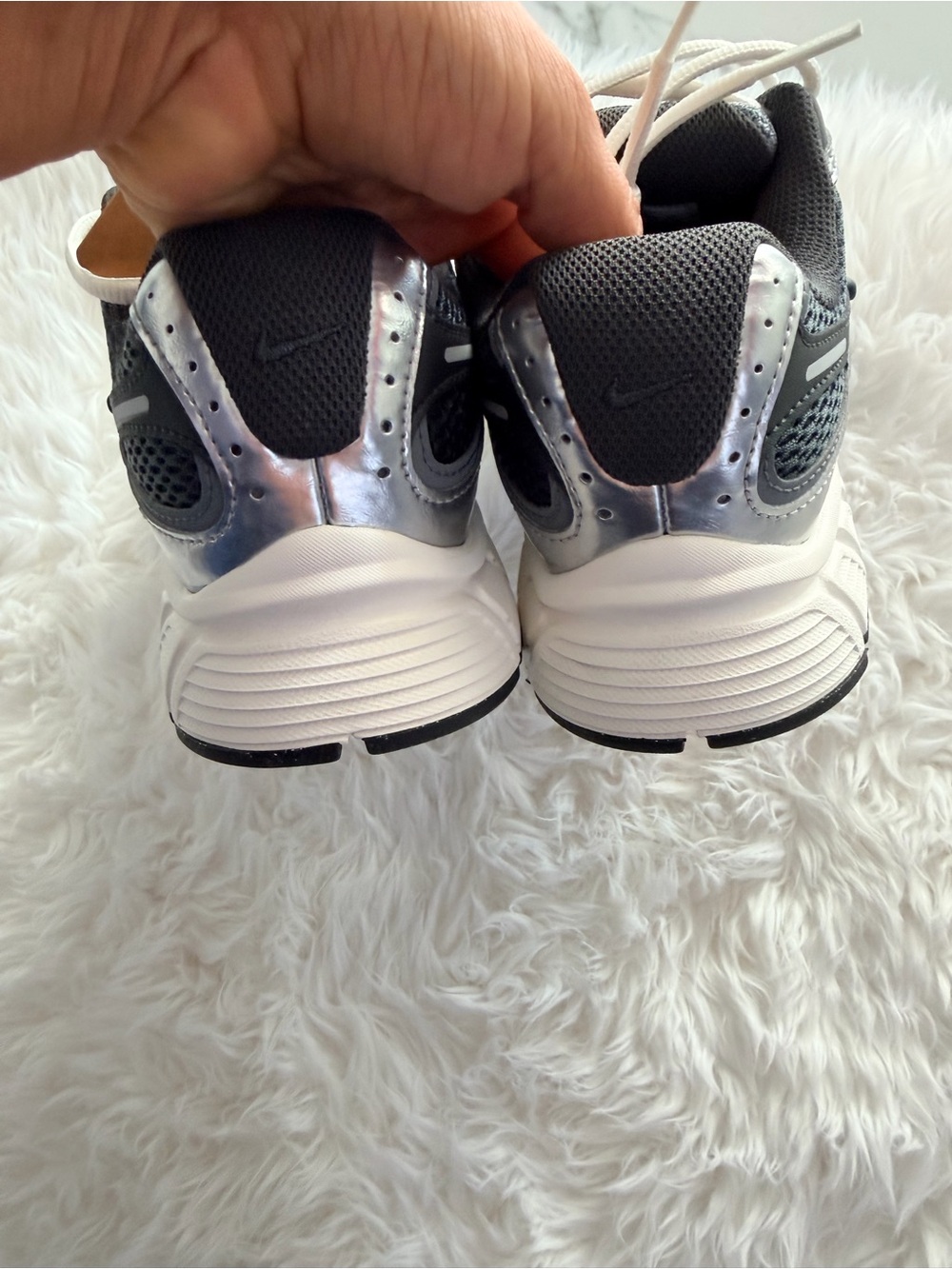 Nike V5 RNR - Picture 7 of 9